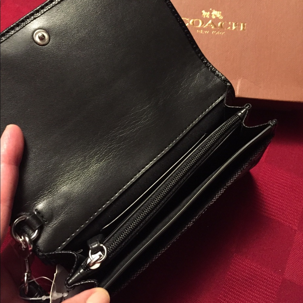 Coach wallet - Picture 2 of 3
